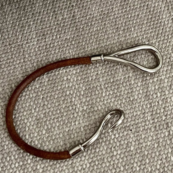 ⭐️COA⭐️HERMÈS JUMBO HOOK BRACELET⭐️Silvertone & Leather Cord Bracelet Authentic - Picture 3 of 8